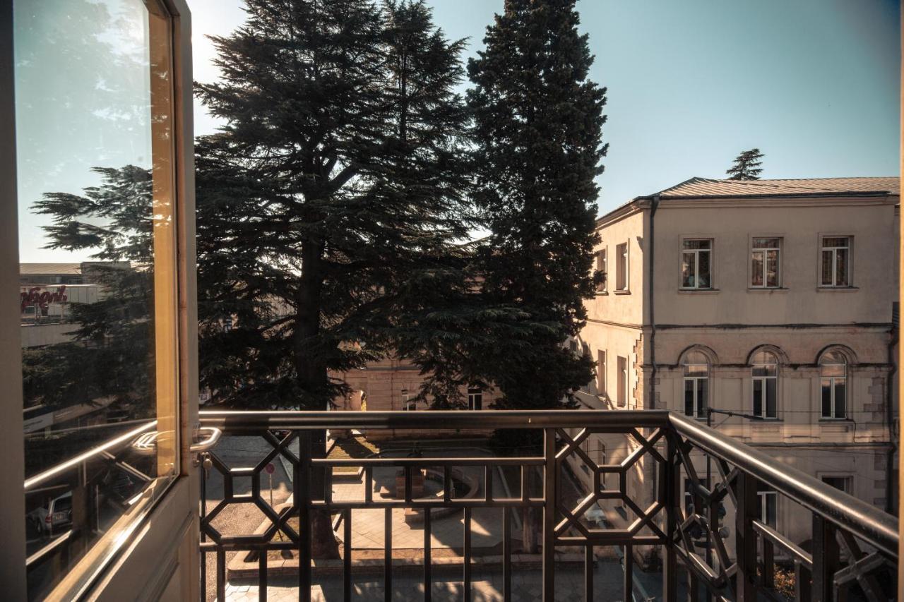 Grand Opera Hotel Kutaisi Exterior foto